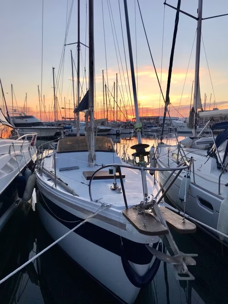 contest coronado 35